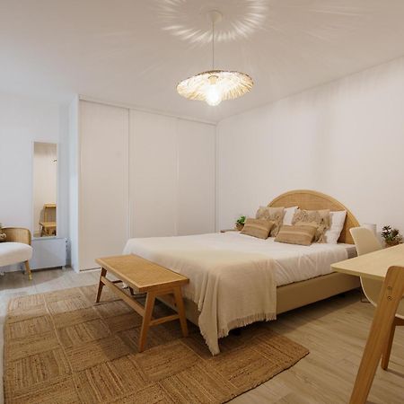 Paradise Villa, Luxury Villa Near The Beach Ribamar  ภายนอก รูปภาพ