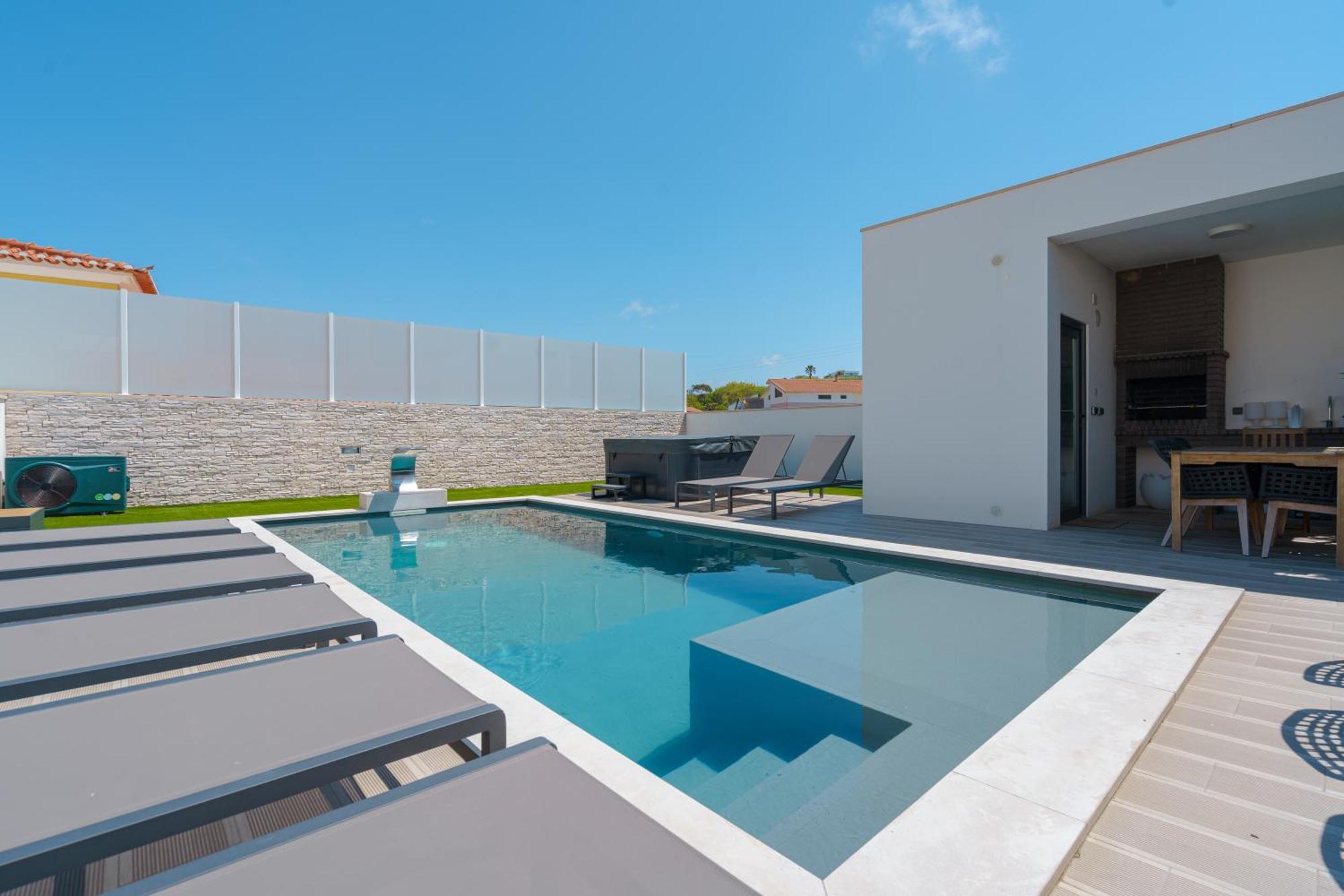 Paradise Villa, Luxury Villa Near The Beach Ribamar  ภายนอก รูปภาพ